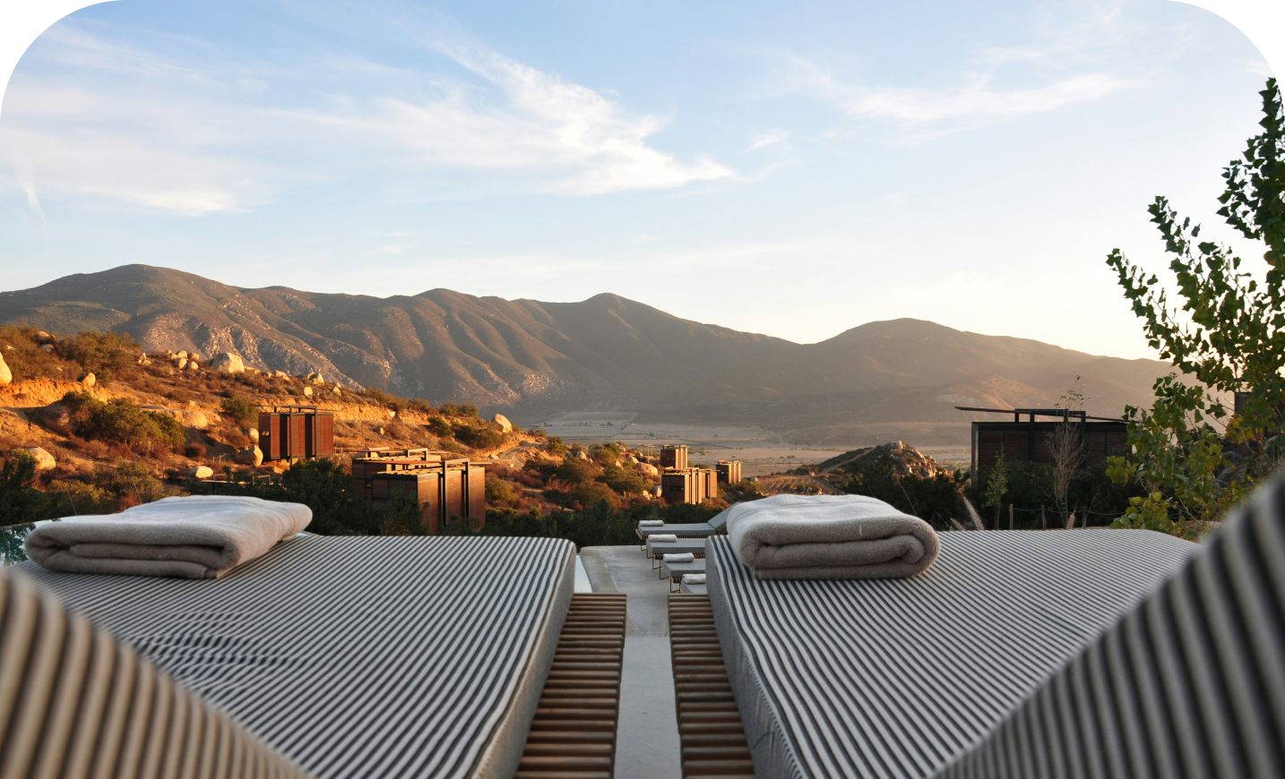 Exclusive Peek into the World's Most Luxurious Getaways